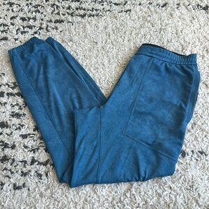 Lululemon sweatpants Size Small